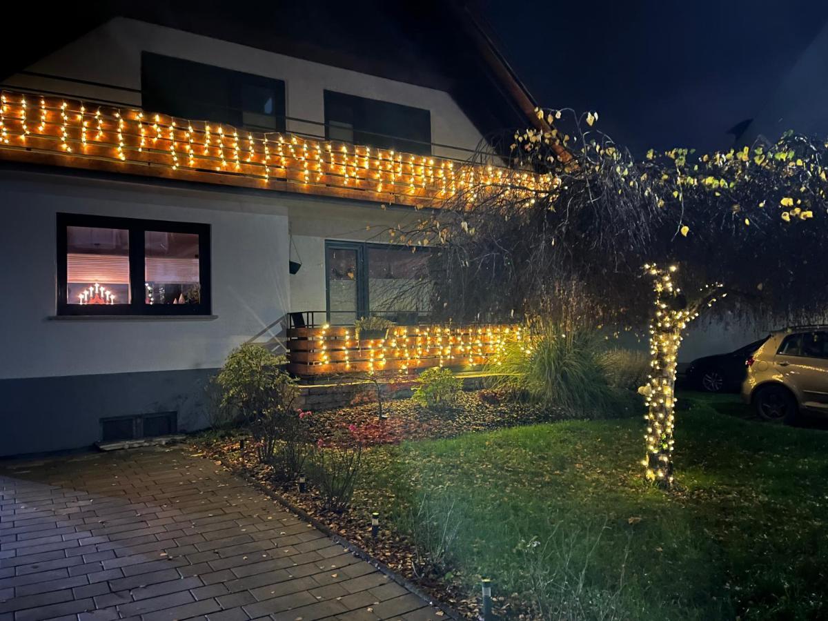 Ferienwohnung Christa Bullay Exteriör bild